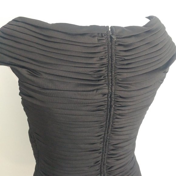 Classy Fitted Formal Black Top All Over Pleated Design Asymmetrical Neckline 8 - Picture 8 of 10